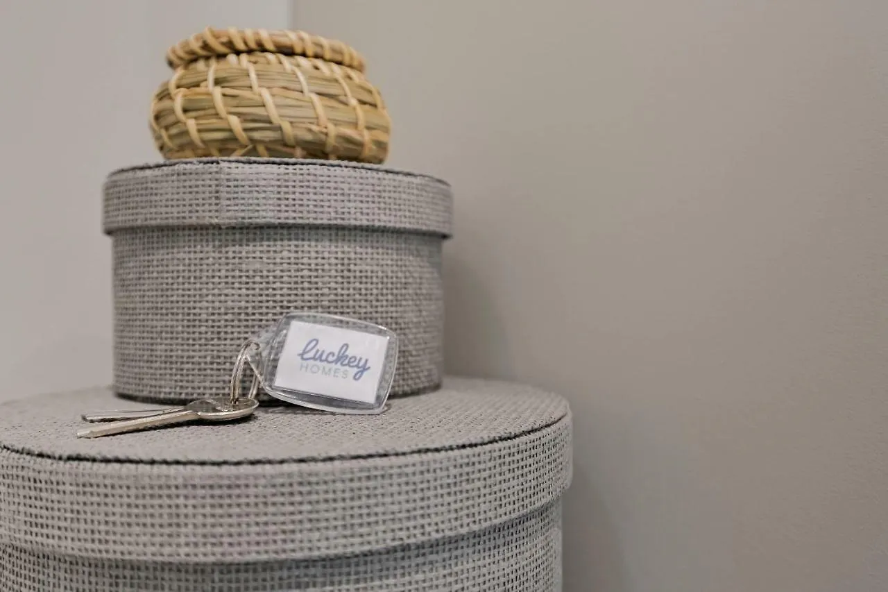 Luckey Homes - Rue Chapon パリ アパート